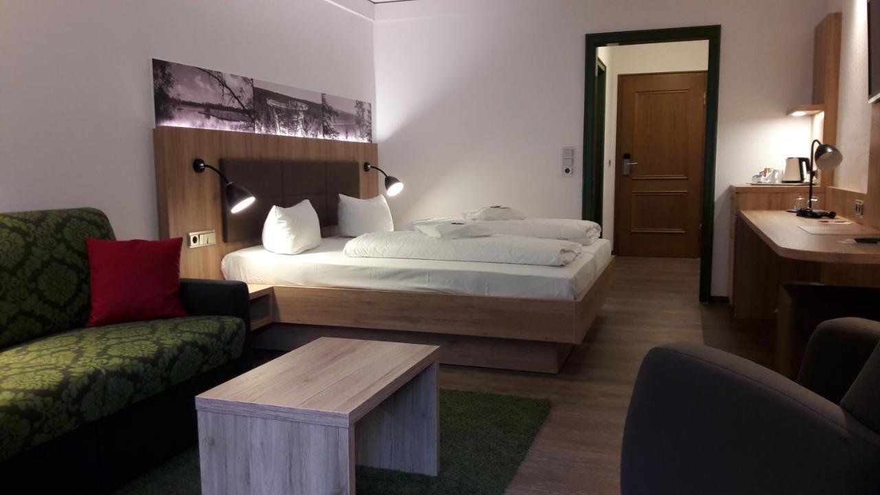 Hotel Ochsen Hoefen an der Enz Luaran gambar
