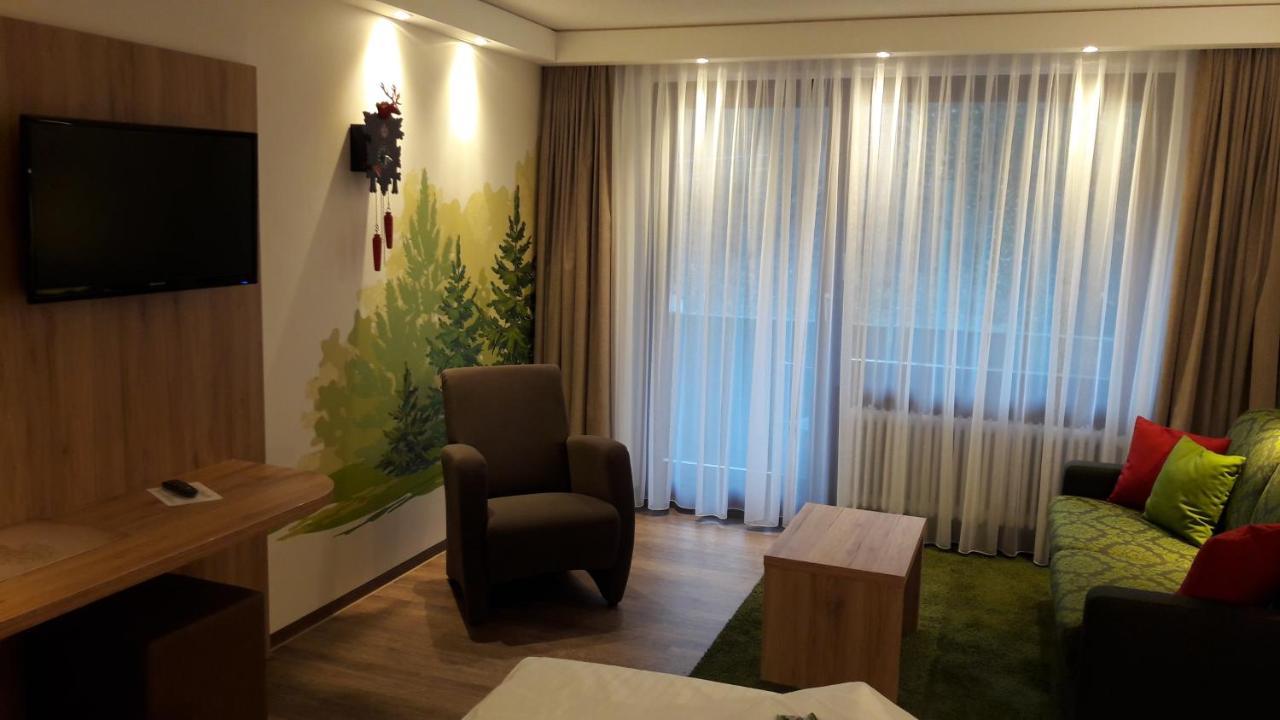 Hotel Ochsen Hoefen an der Enz Luaran gambar