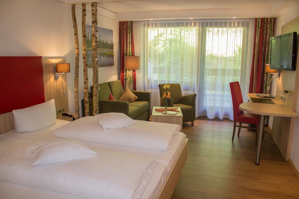 Hotel Ochsen Hoefen an der Enz Luaran gambar