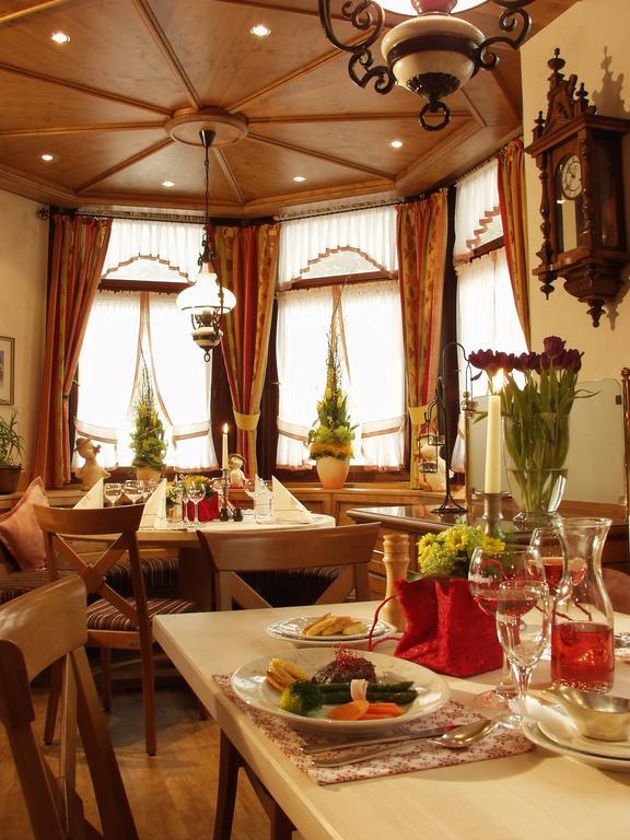 Hotel Ochsen Hoefen an der Enz Luaran gambar